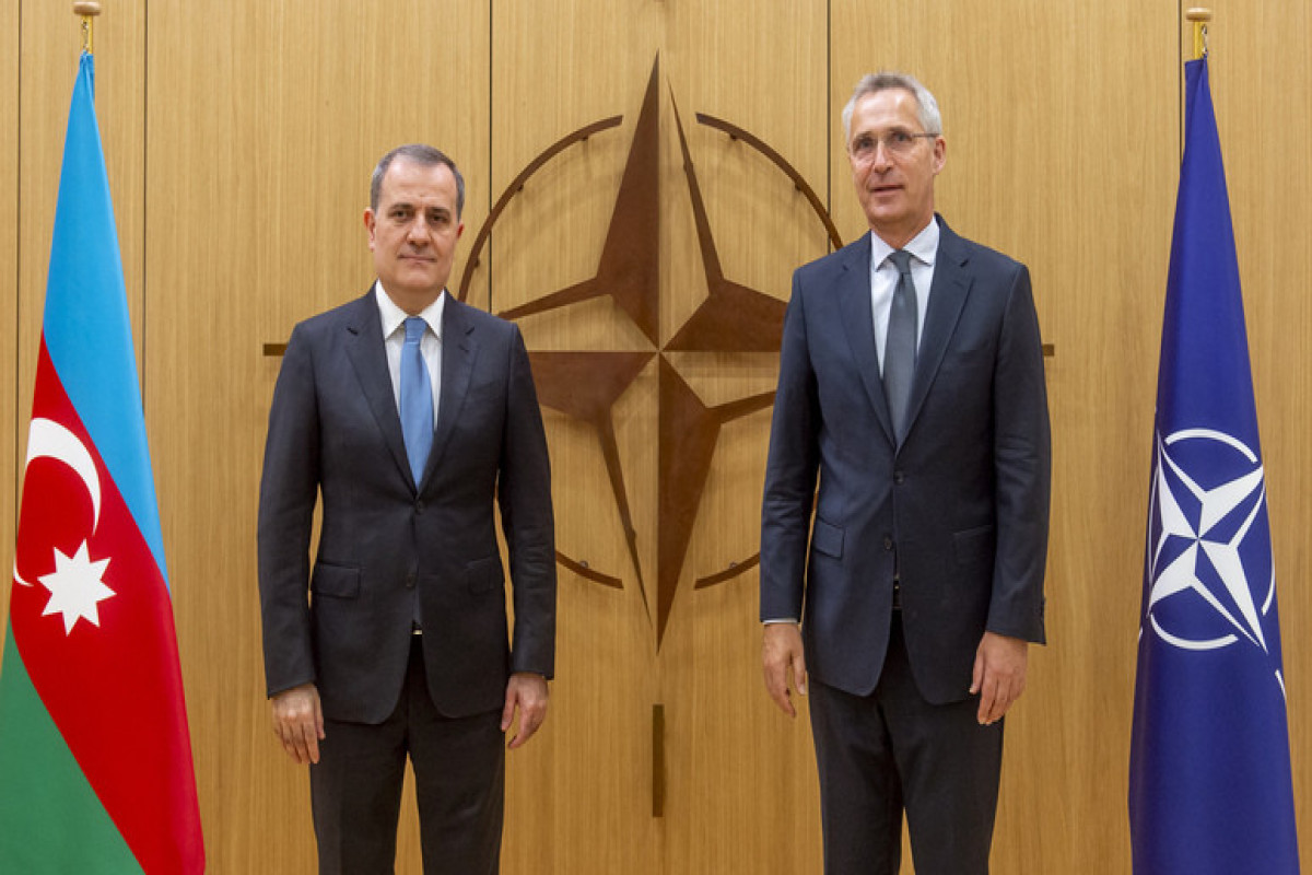 Azerbaijani FM meets with NATO Secretary-General