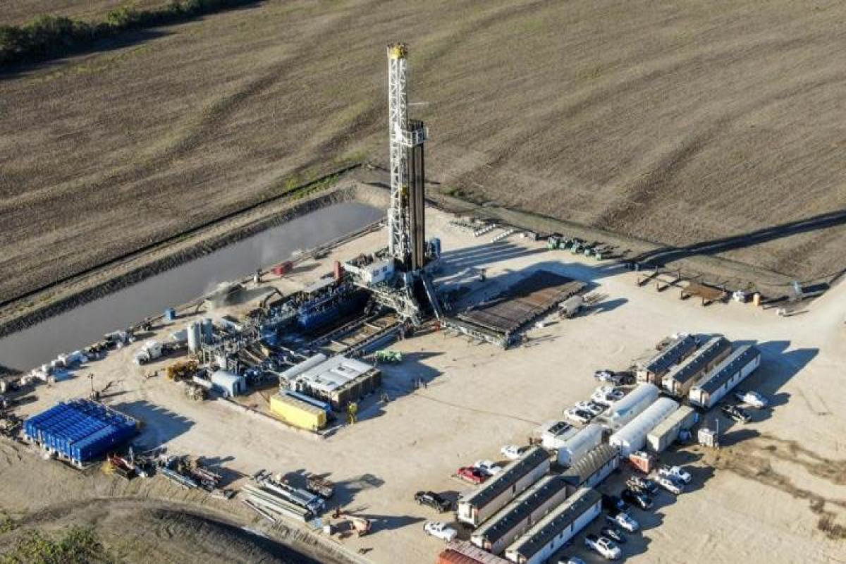 US oil inventories up by 1.86M barrels