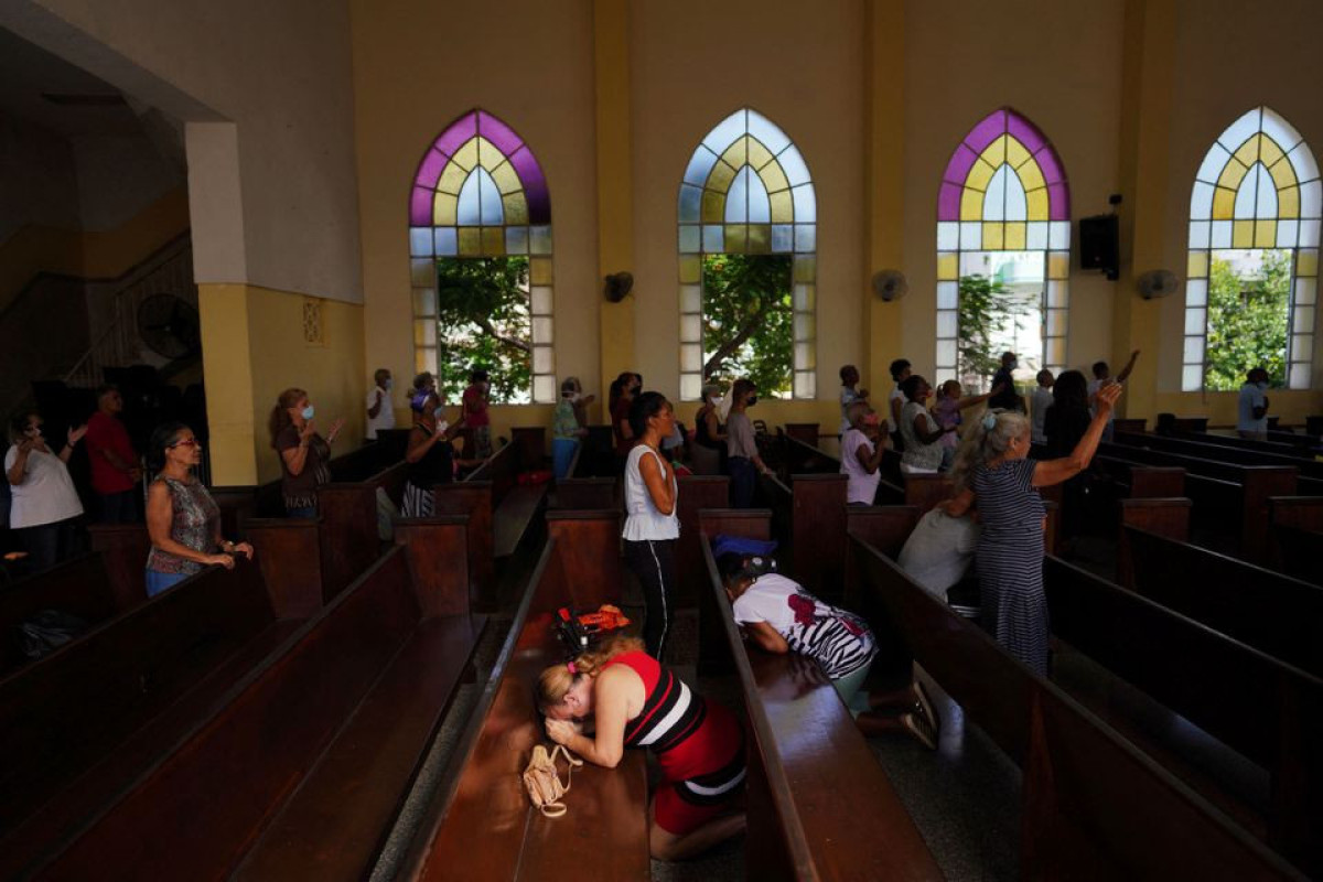 Cuba approves law change that opens door to gay marriage, other family rights