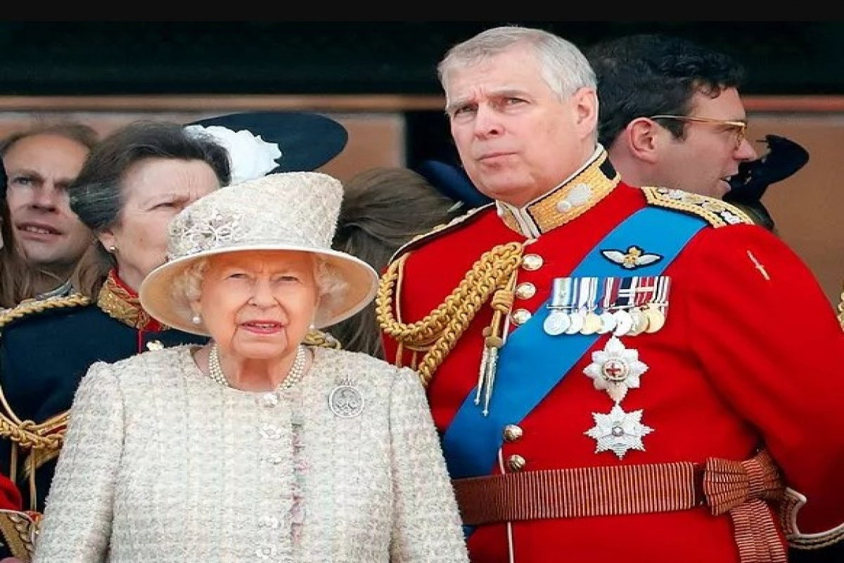 Prince Andrew tests positive for COVID-19