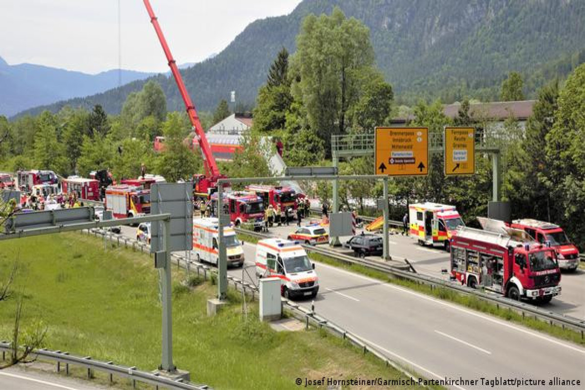 Train crash in Germany kills three, police say