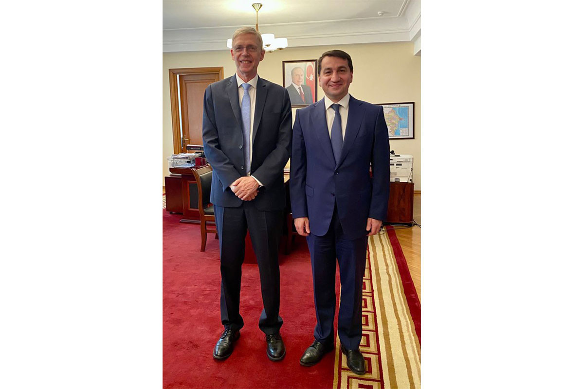 Assistant to Azerbaijani President meets with Norwegian ambassador