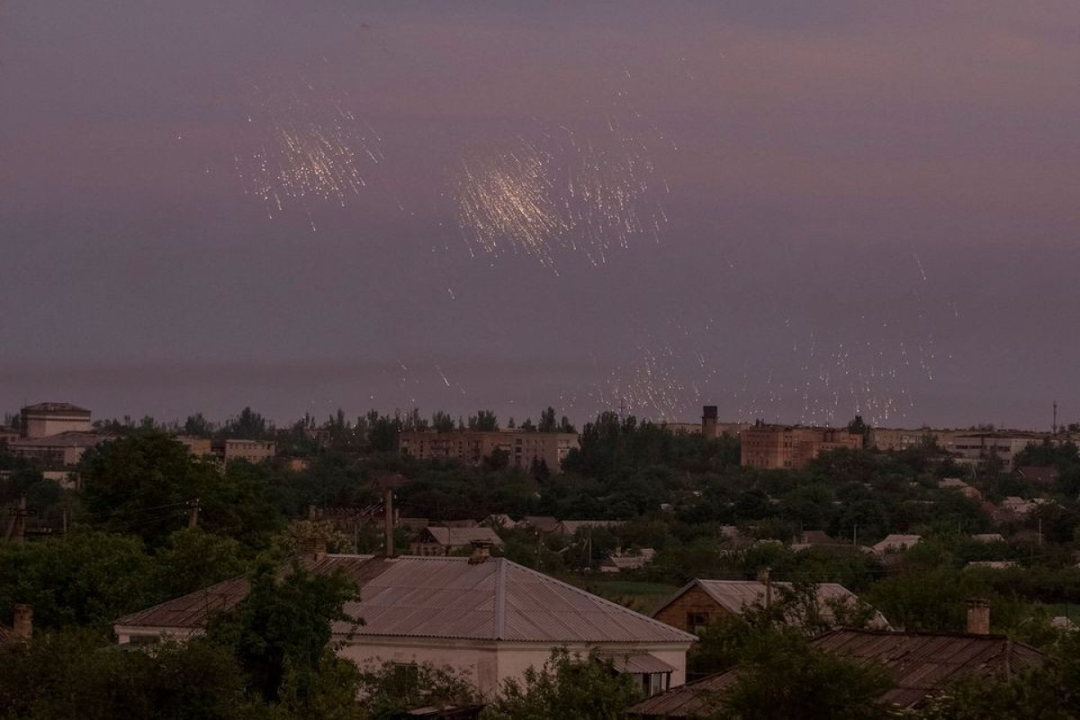 Explosions rock Ukrainian capital Kyiv, mayor says