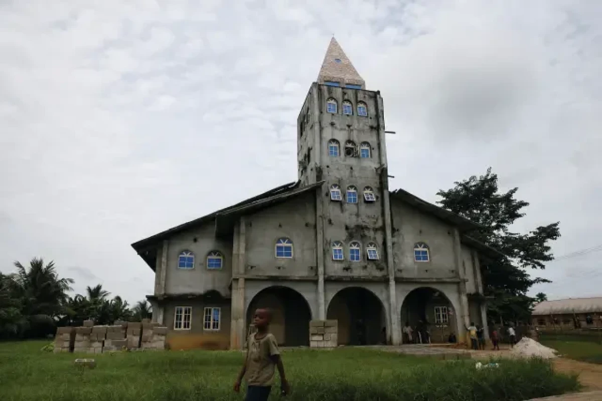 At least 50 dead after gunmen attack worshippers at church in Nigeria