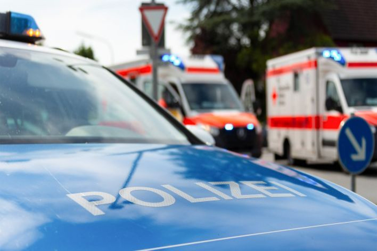 Car drives into a crowd in Berlin, one dead