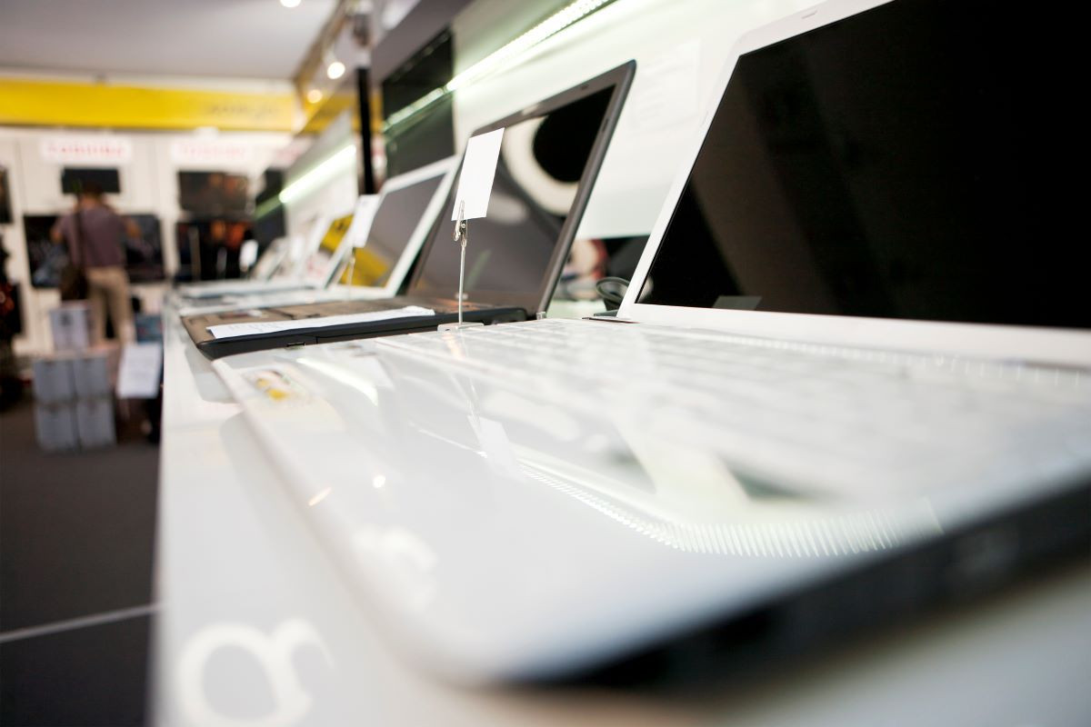 Computer sales in Azerbaijan decrease
