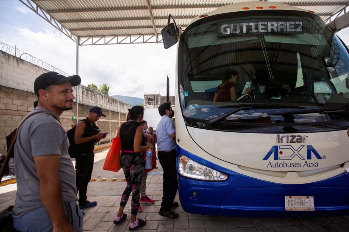 Mexico disbands migrant caravan that set out for U.S. during Americas Summit