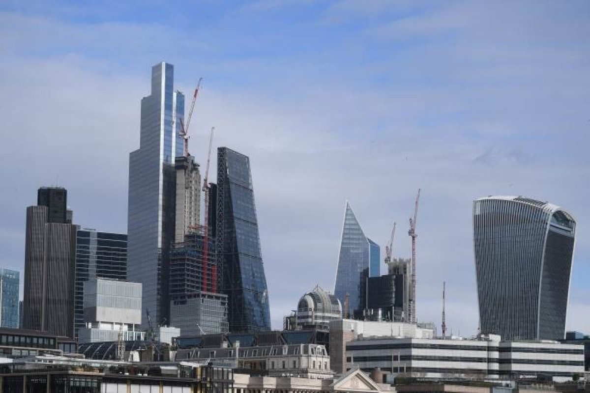 UK's GDP fell by 0.3% in April