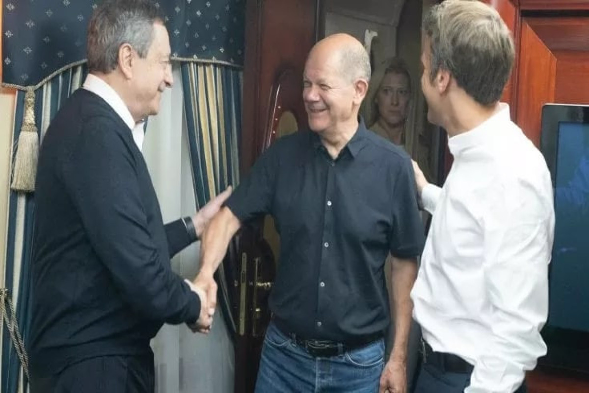 Leaders of France, Germany, Italy visit war-scarred Kyiv suburb Irpin