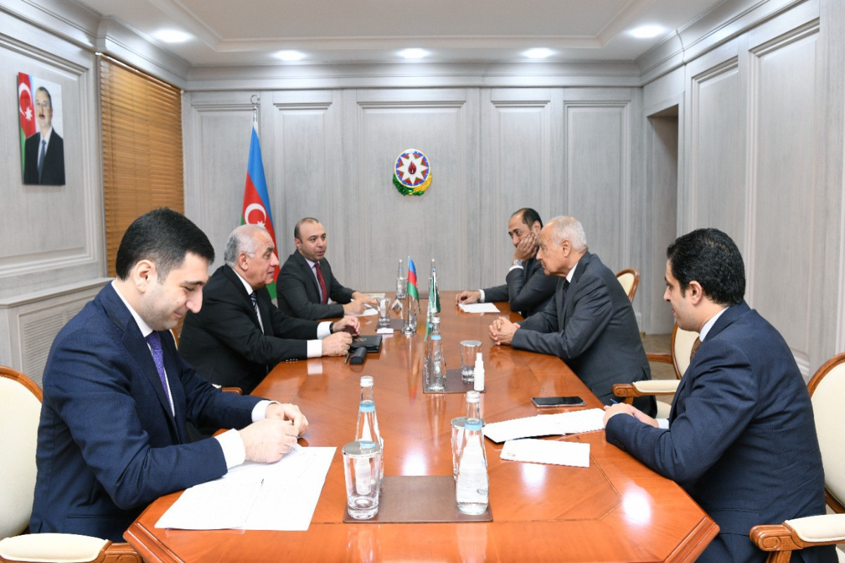 Ali Asadov meets with the Secretary General of the League of Arab States
