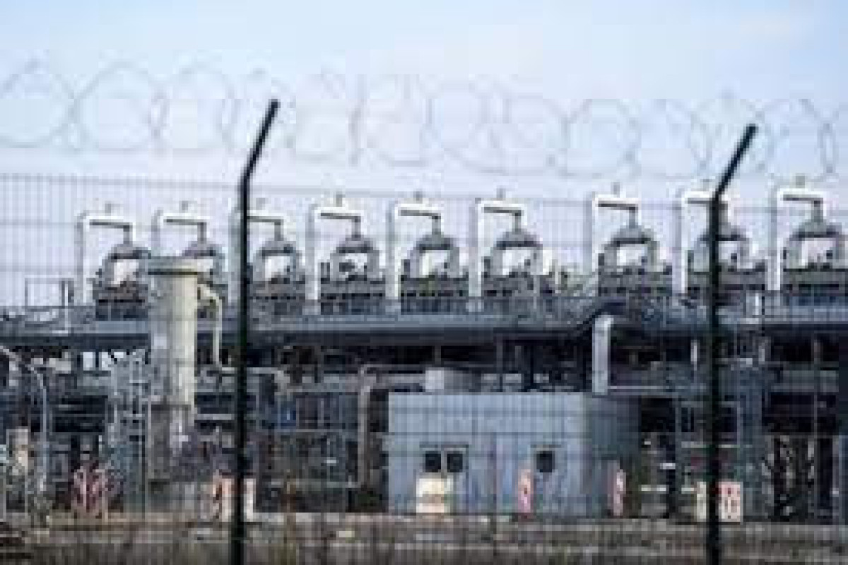 German gas storage levels up slightly, situation remains "tense," regulator says