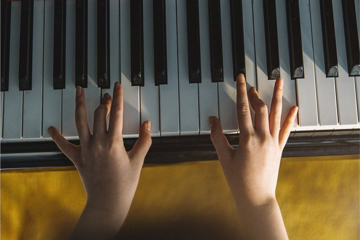 Ukraine to ban music by some Russians in media and public spaces