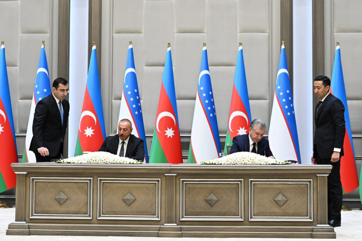Ilham Aliyev and Shavkat Mirziyoyev
