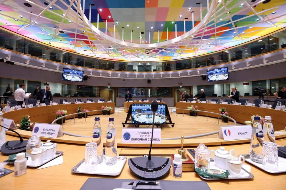 Discussions on Ukraine’s candidate status for EU kick off in Brussels