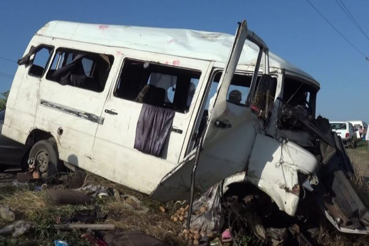 23 people injured as 3 cars collided in Azerbaijan