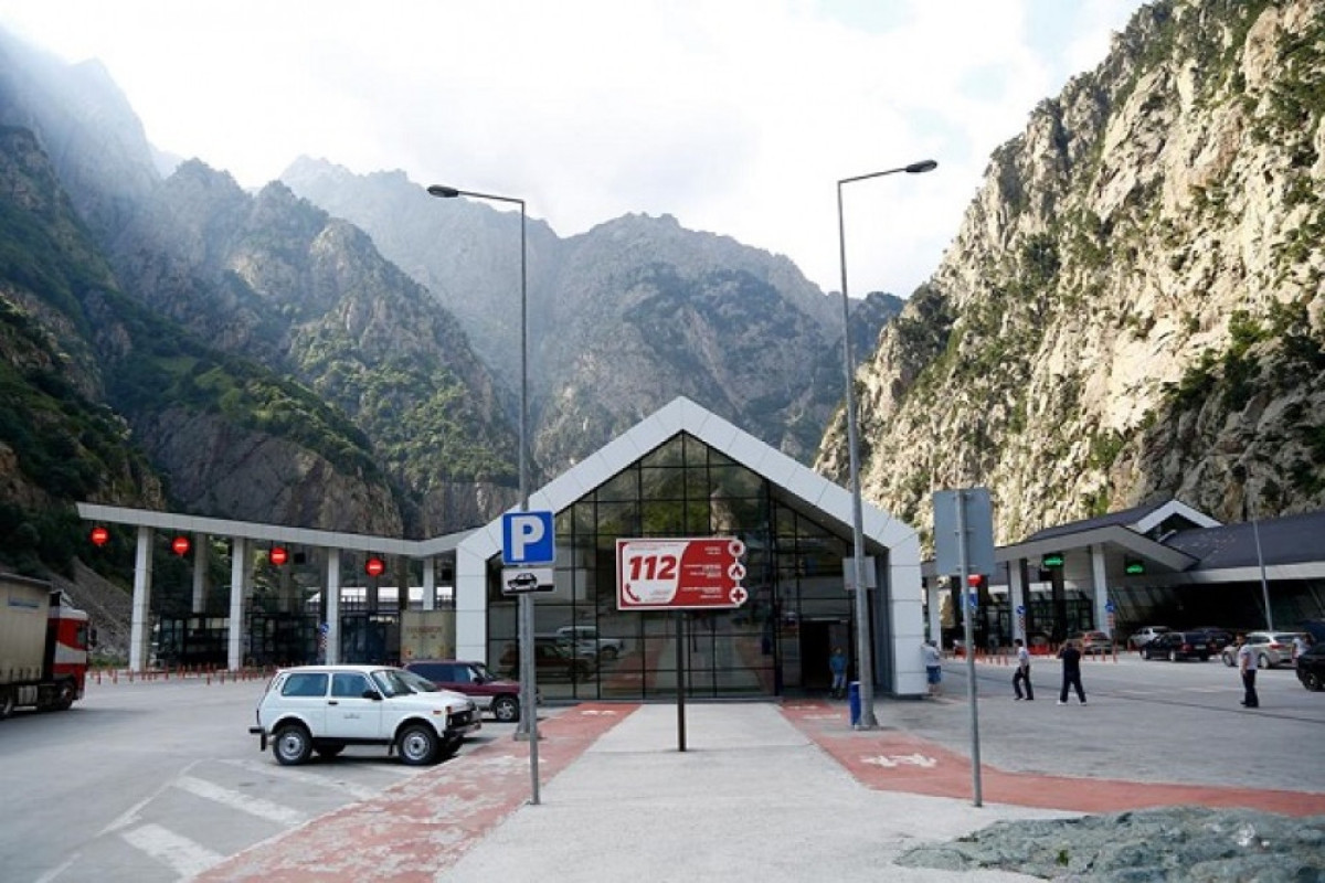 Georgia offers trucks traveling to Russia to pass through Azerbaijan