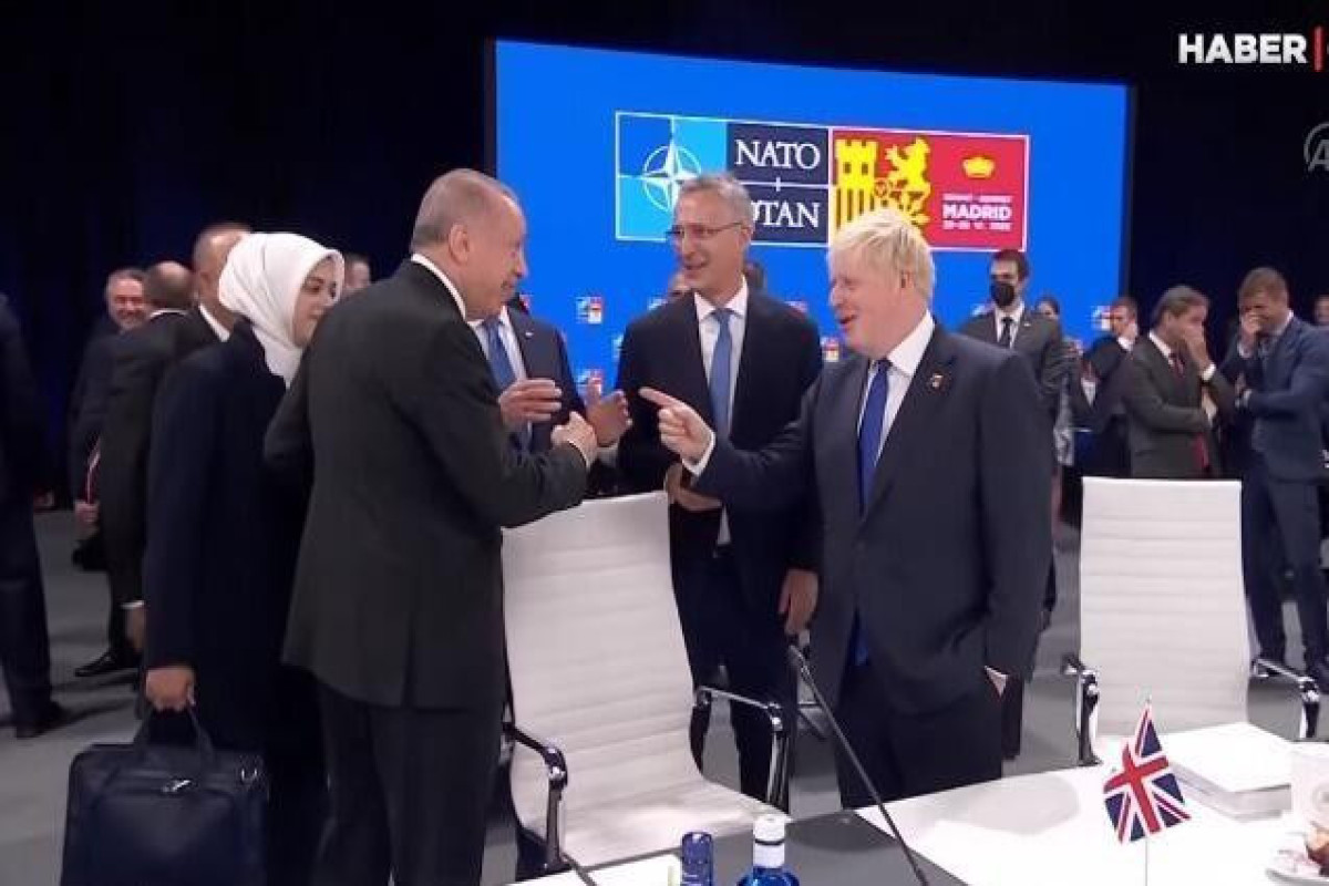 Erdogan meets with Boris Johnson