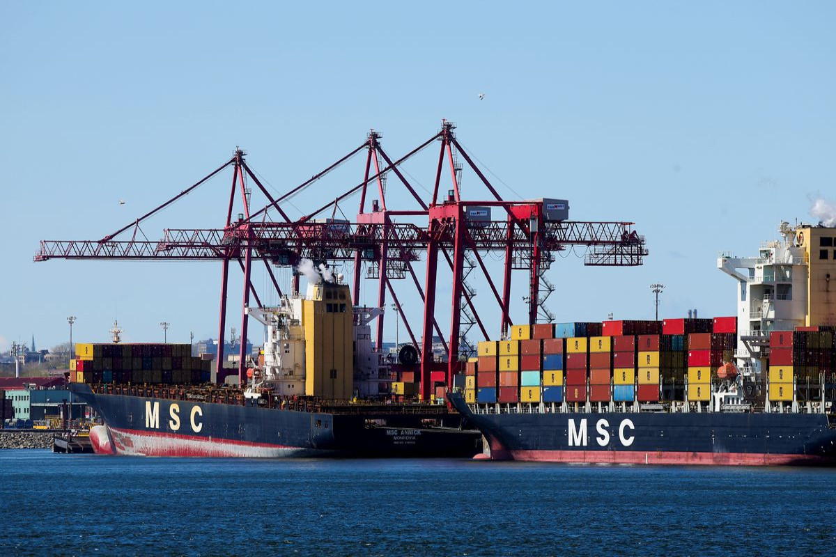 Canada shuts ports to Russian ships in widening sanctions over Ukraine