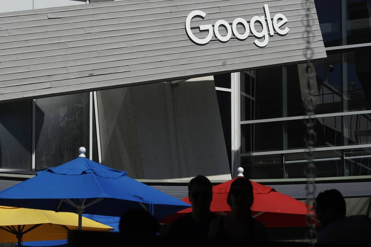 Google suspends online advertising sales in Russia