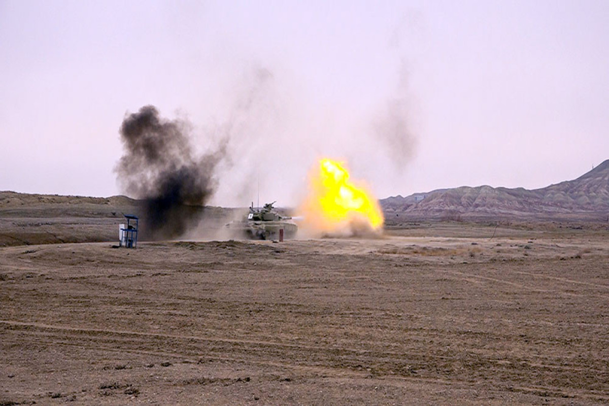 Command training classes with commanders and deputy commanders of battalions and batteries were held in Nakhchivan garrison troops