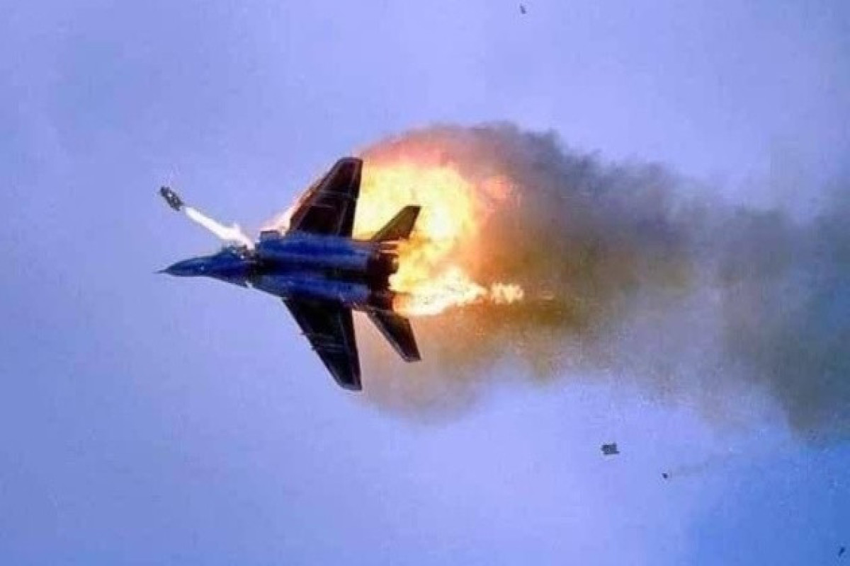 Russian plane shot down on outskirts of northern Ukrainian city of Chernihiv, Ukrainian officials say