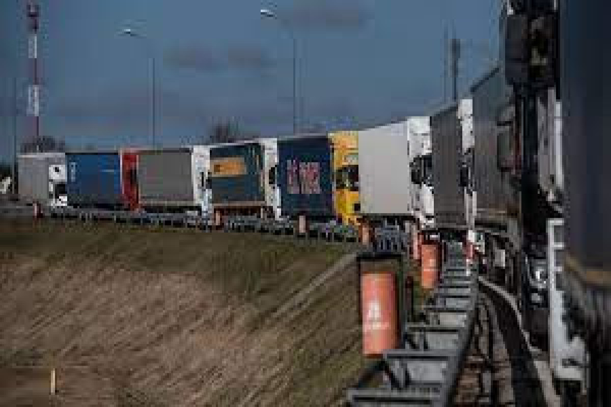Ukraine suspends exports of some products as risk of food shortages grows