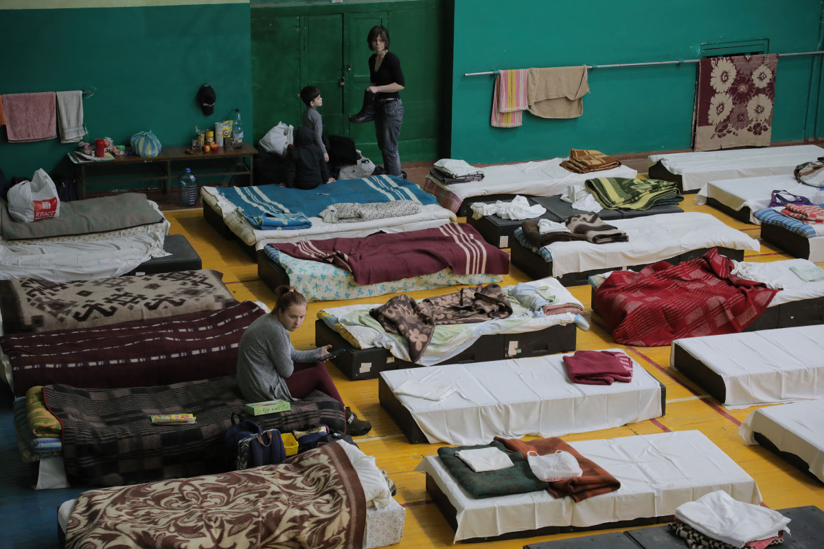 Lviv mayor says city is struggling to feed and house 200,000 displaced Ukrainians