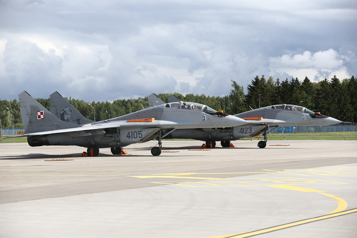 UK warns Poland that sending fighters to Ukraine may put them into Russia's "direct line of fire"