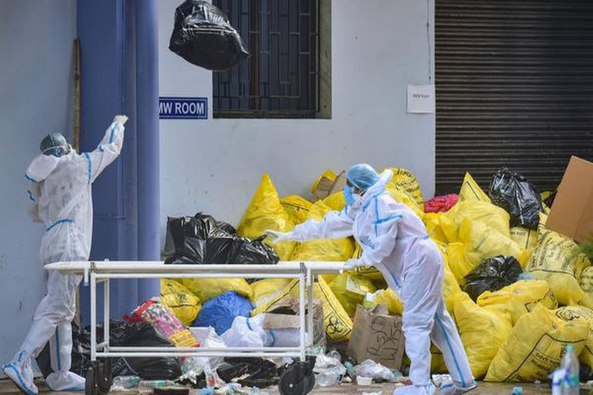 Azerbaijan unveils volume of medical waste collected during pandemic