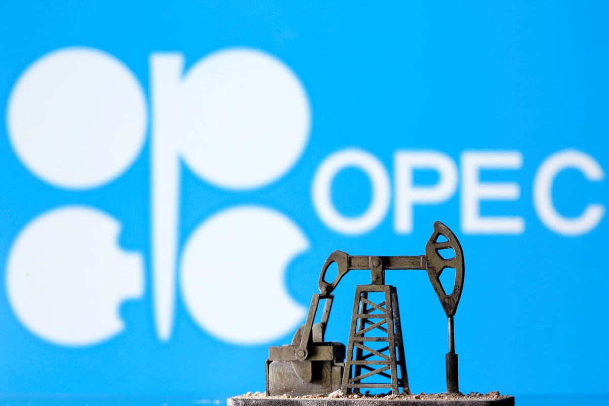 Oil rises as market weighs OPEC filling Russia supply gap
