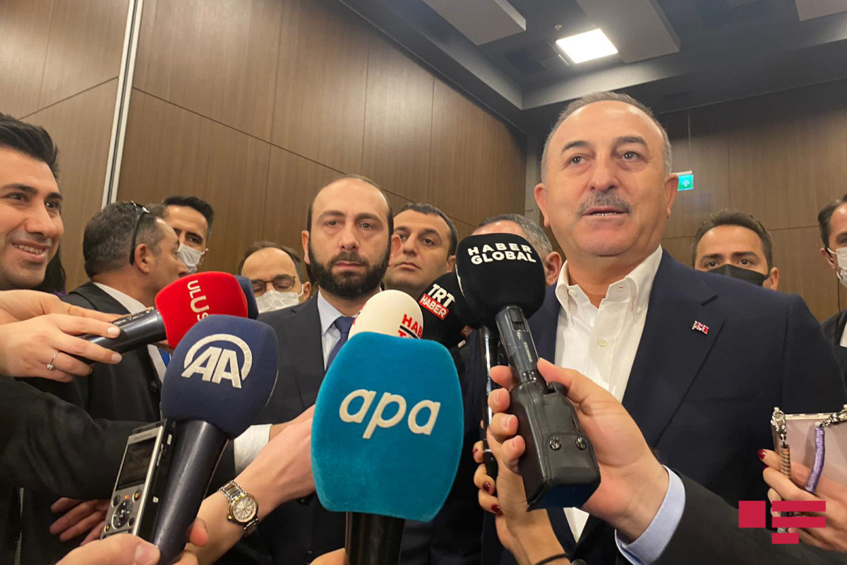 Mevlut Cavusoglu and Ararat Mirzoyan 