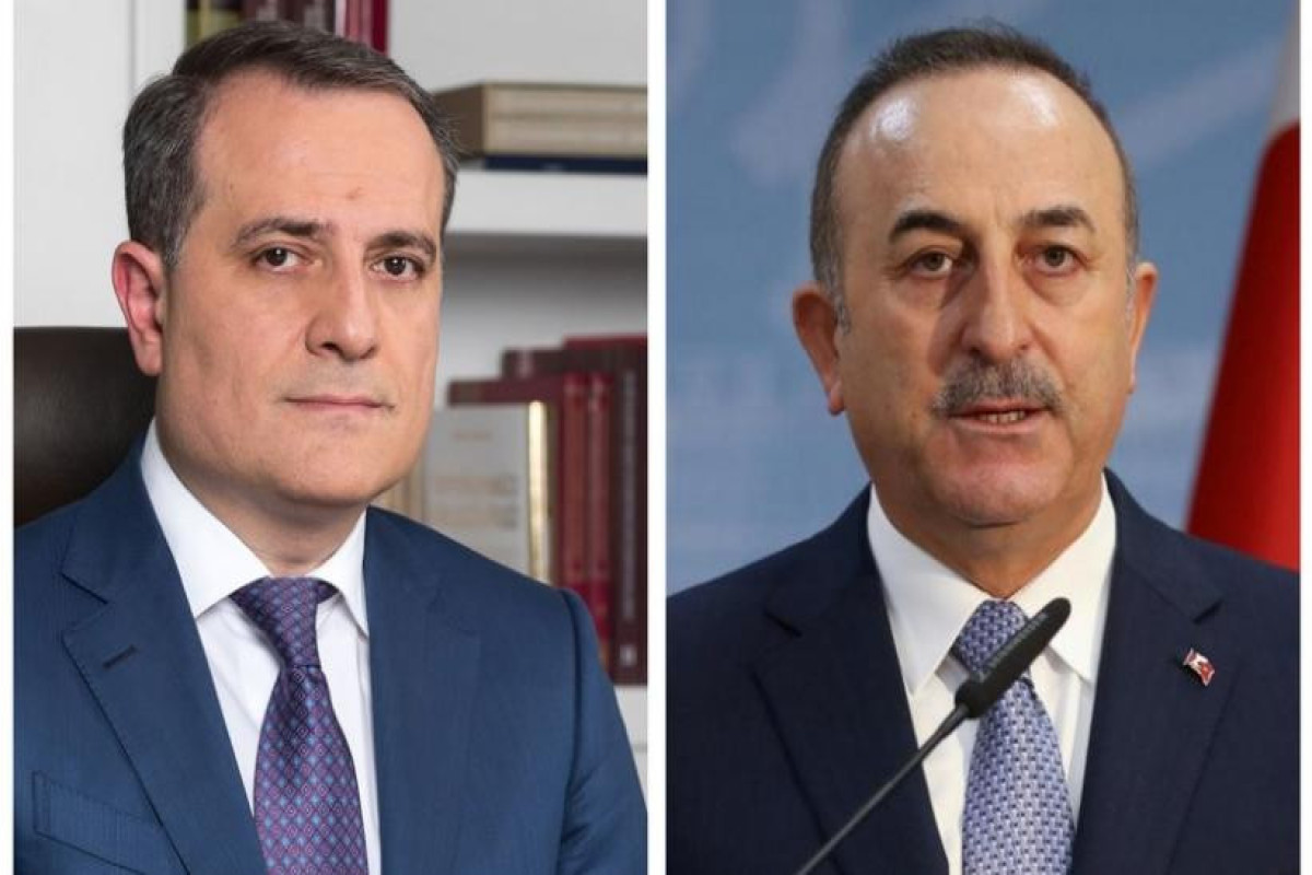 Azerbaijani Foreign Minister Jeyhun Bayramov and Turkish Foreign Minister Mevlut Cavusoglu