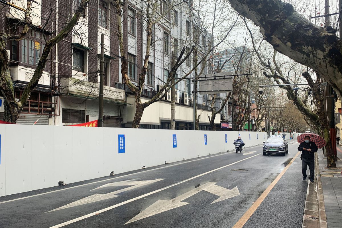 Shanghai pushes ahead with mass COVID tests as new cases spike