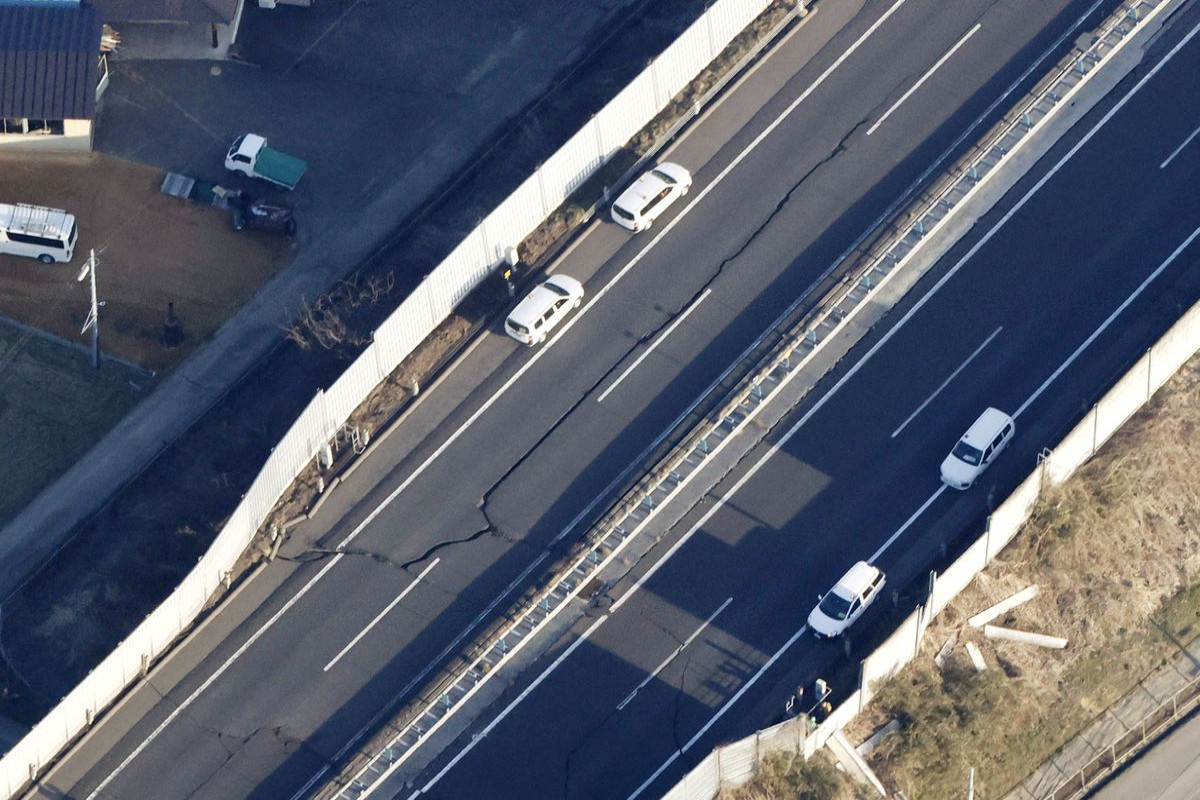 Japan manufacturers restart some of the northeast's quake-hit plants