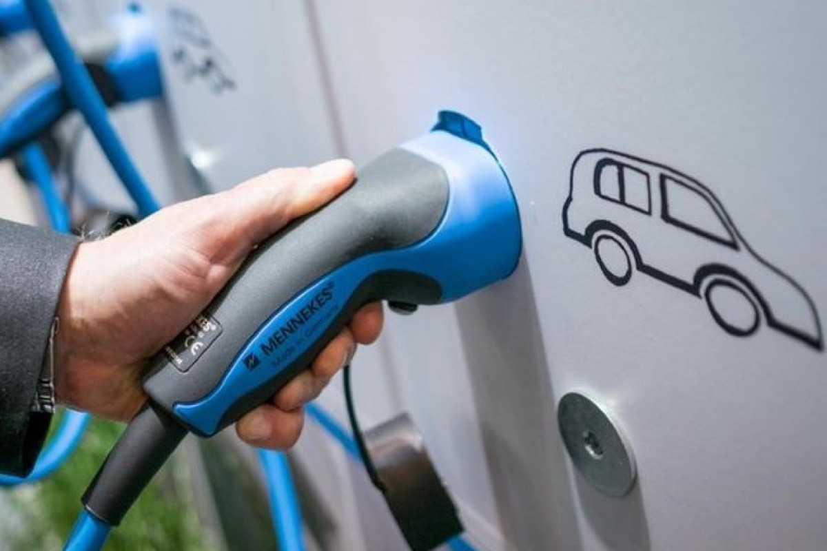 Azerbaijan sharply increases electric vehicle import
