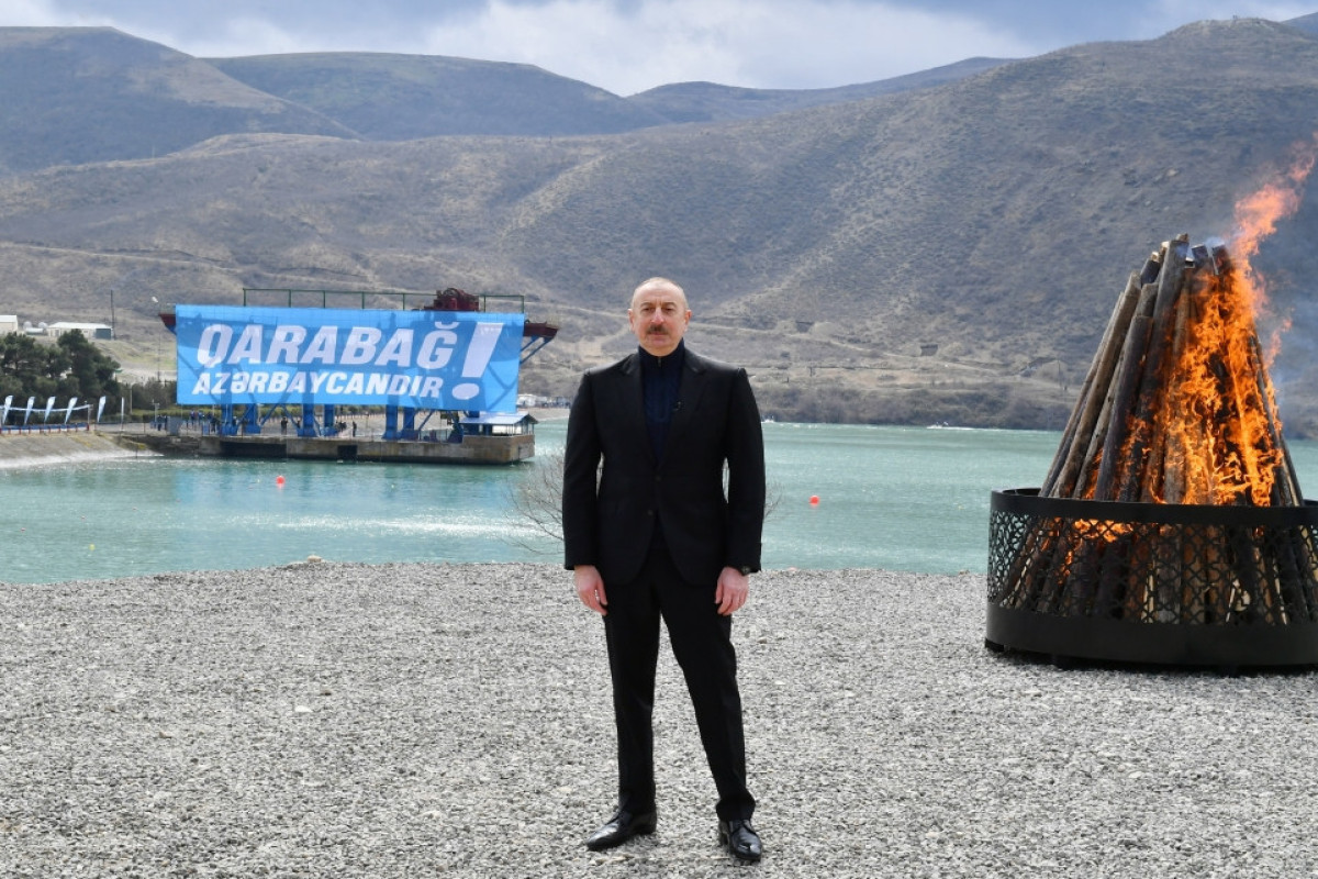 The head of state then congratulated the people of Azerbaijan