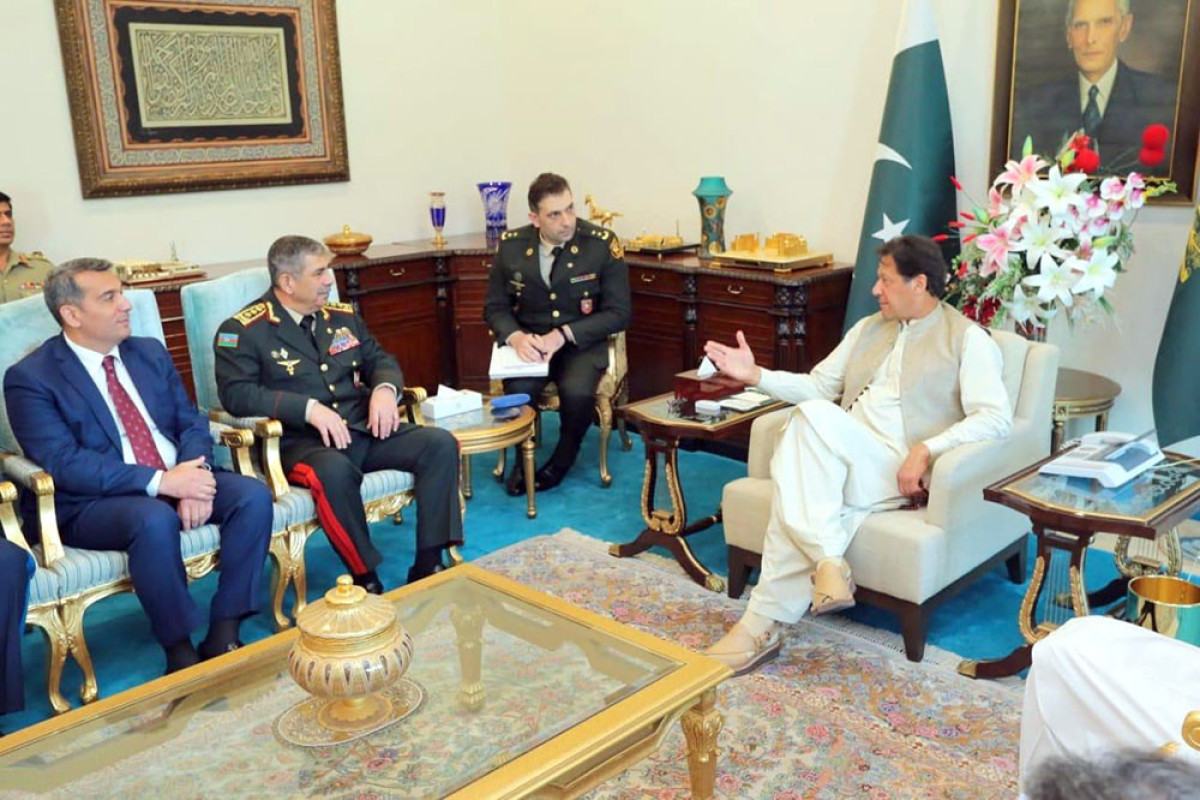 Pakistan’s Prime Minister received the Azerbaijan’s Defense Minister