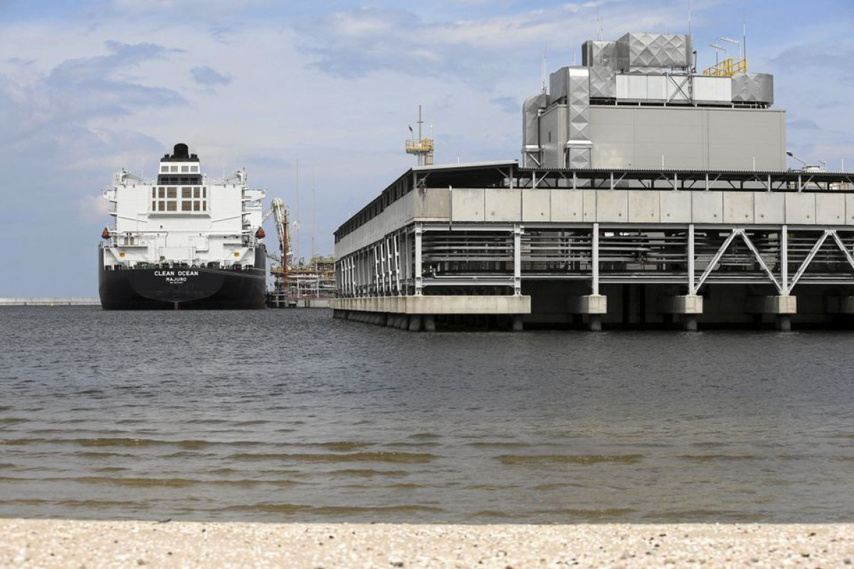 U.S. promises to deliver 15 bcm more of LNG to Europe in 2022