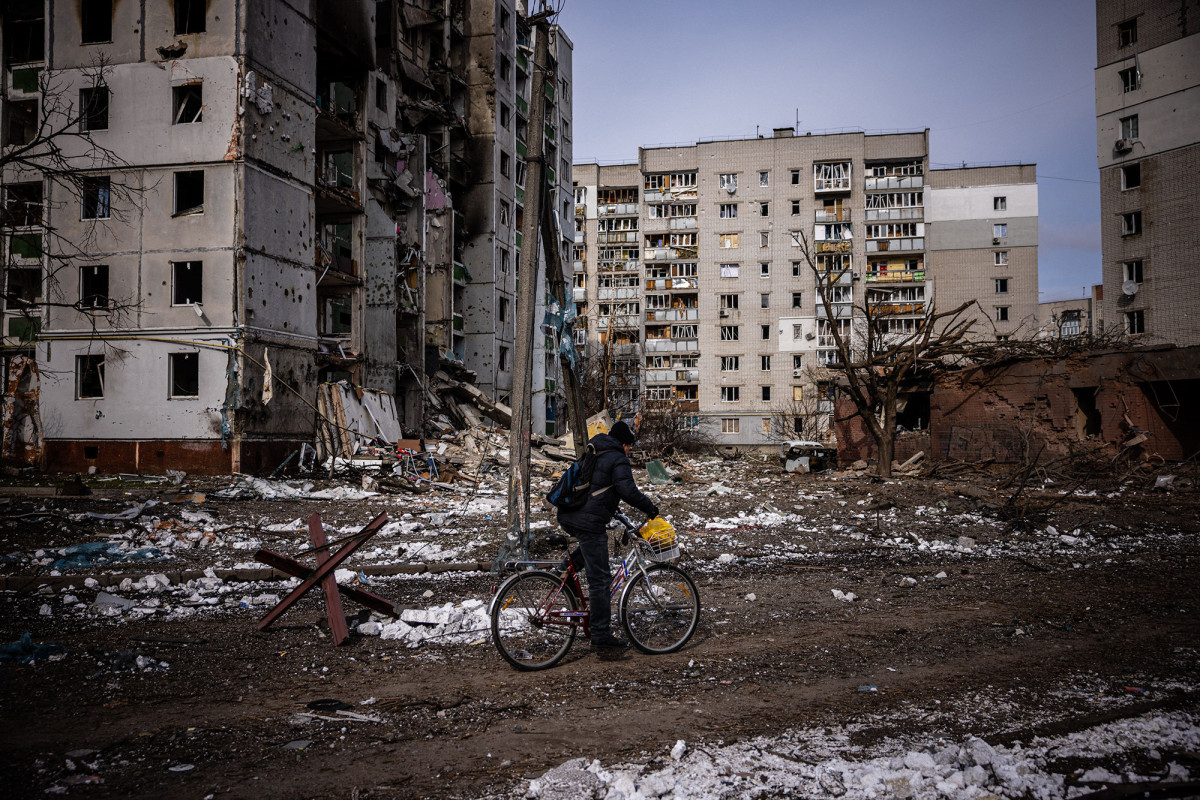 Chernihiv's population drops by more than half since invasion began, mayor says