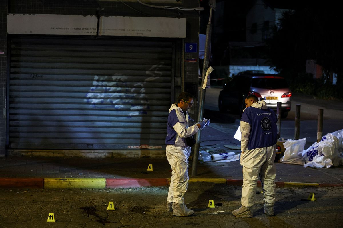 Two Arab gunmen kill two in Israel and are shot dead - Israeli officials