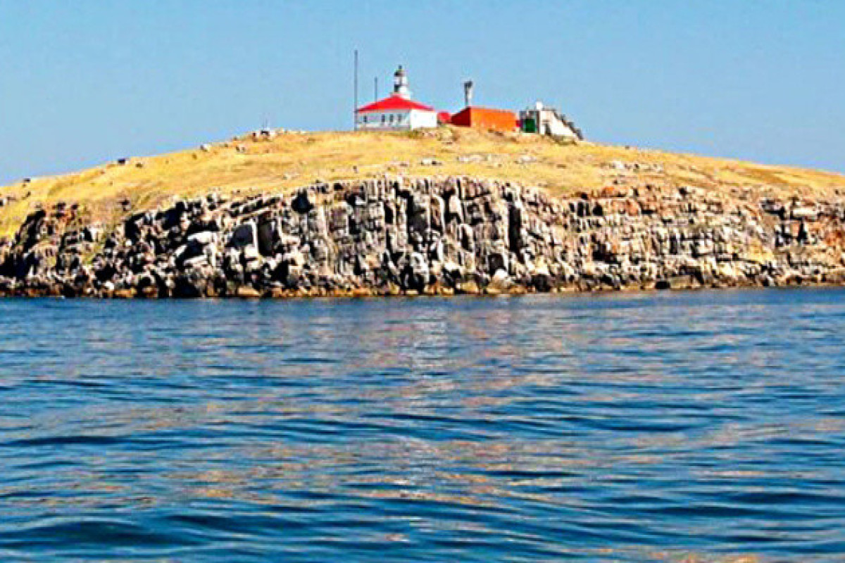 Ukrainian military destroyed two Russian boats near Zmiinyi Island