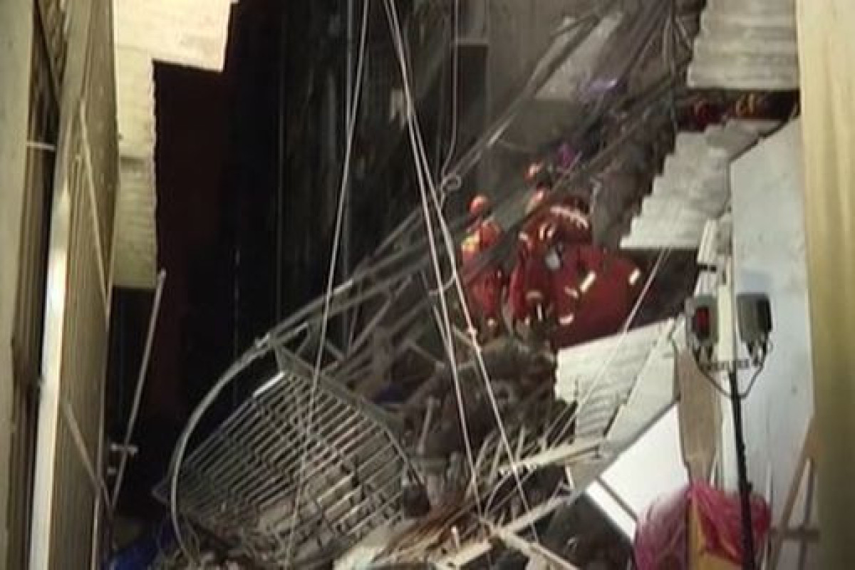 China building collapse: Two dead and more missing in Changsha