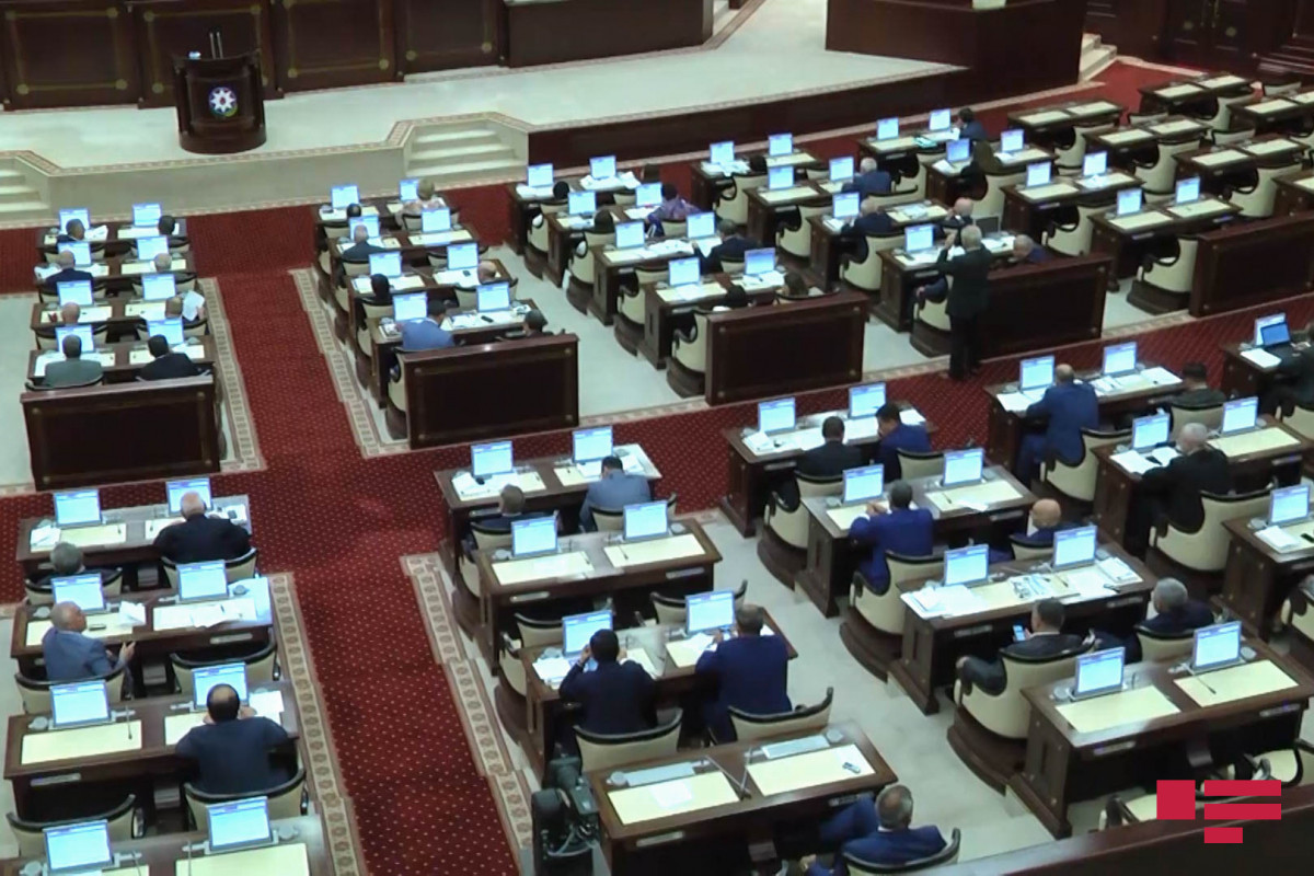 Azerbaijani Parliament's meeting kicks off