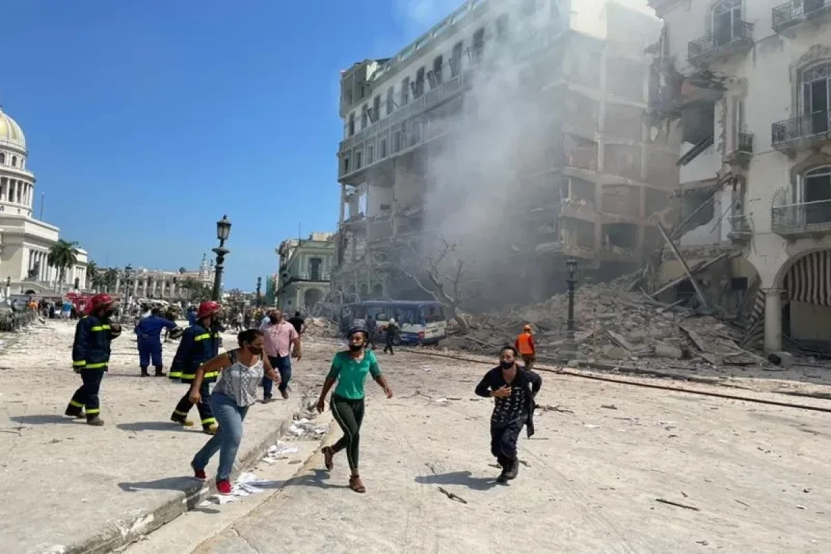 Death Toll From Explosion at Havana Hotel Rises to 40-PHOTO -UPDATED-4 