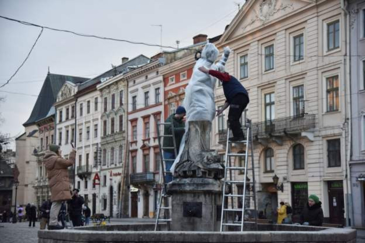 Artworks back on display in historic Lviv