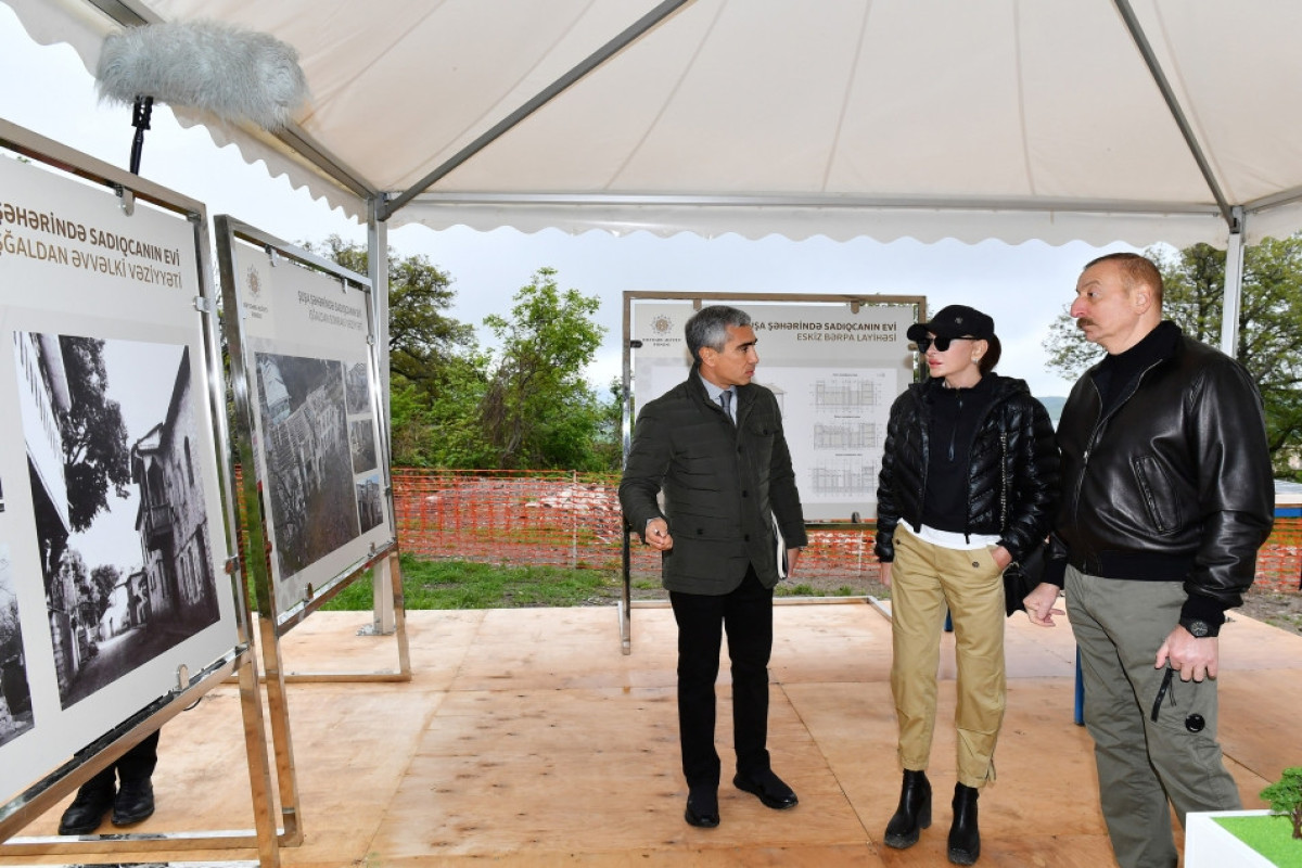 President Ilham Aliyev and First Lady Mehriban Aliyeva viewed restoration work carried out in house of famous tarzan Sadigjan in Shusha