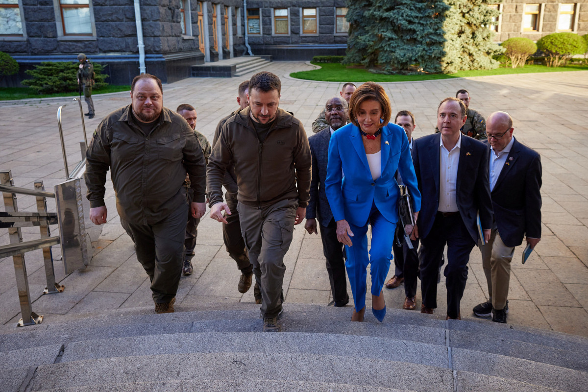 Ukraine President thanks US House for passing $40 billion aid bill
