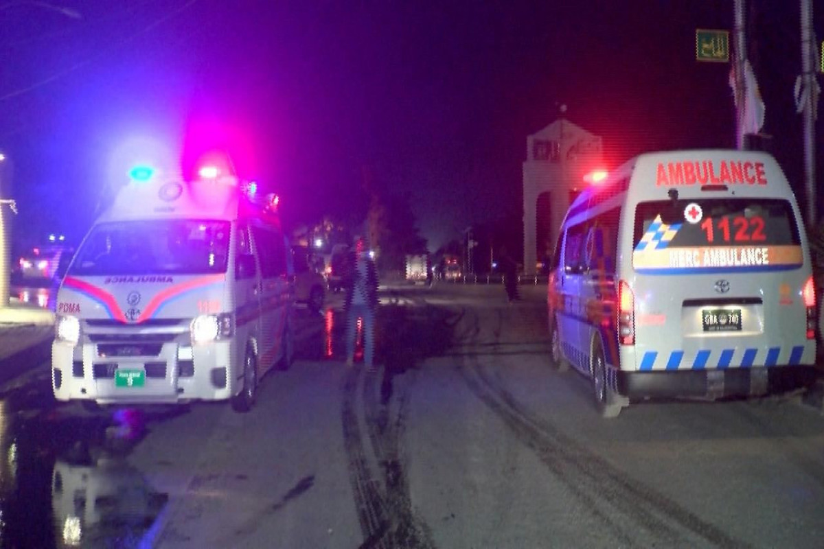 One killed, several injured in blast in Pakistan's Karachi