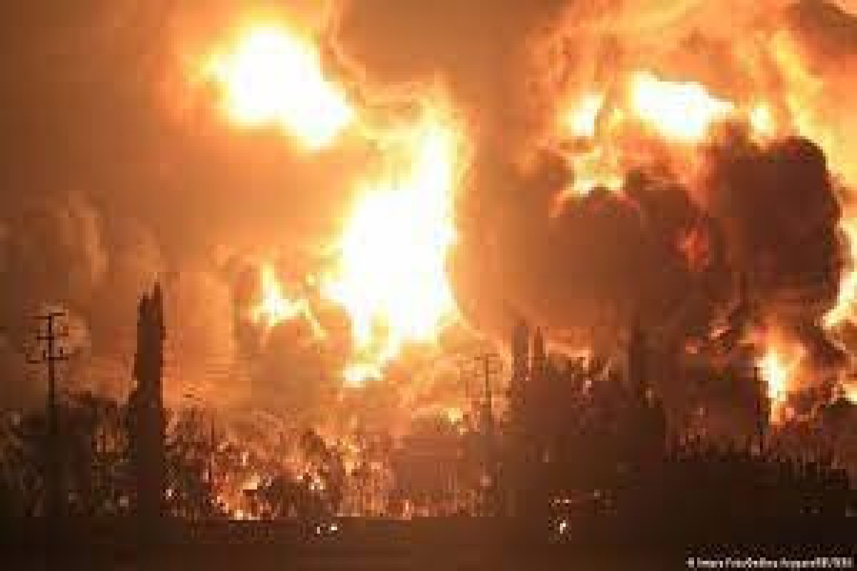 1 killed, 5 injured in Indonesian oil refinery fire