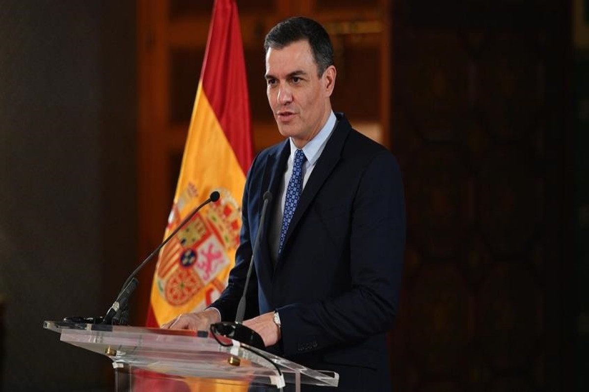 Spanish premier says Putin should be isolated from int